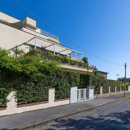 Casa Michelangelo, A Luxury Retrat In Close To The Passeggiata 公寓 *