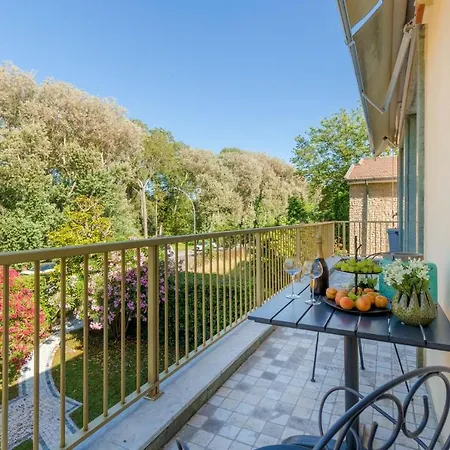 Casa Michelangelo, A Luxury Retrat In Close To The Passeggiata Apartamento