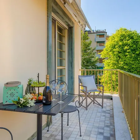 Apartment Casa Michelangelo, A Luxury Retrat In Close To The Passeggiata Viareggio