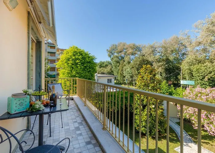 Apartment Casa Michelangelo, A Luxury Retrat In Close To The Passeggiata