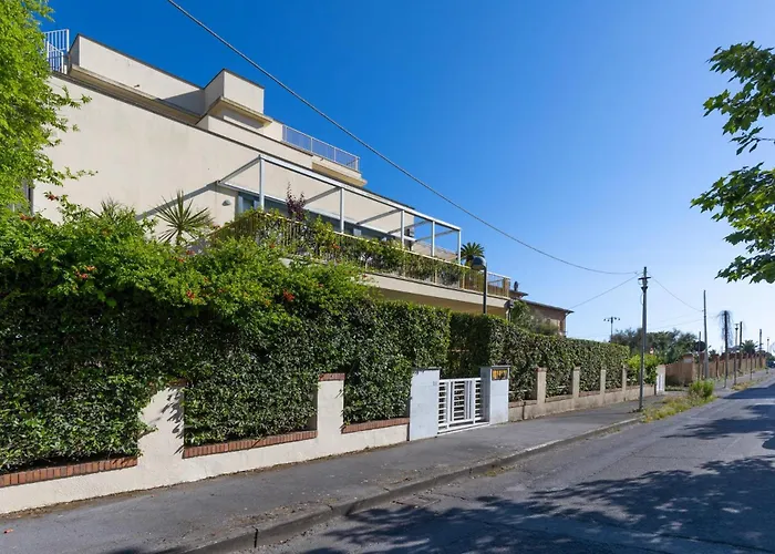 Casa Michelangelo, A Luxury Retrat In Close To The Passeggiata Apartment *